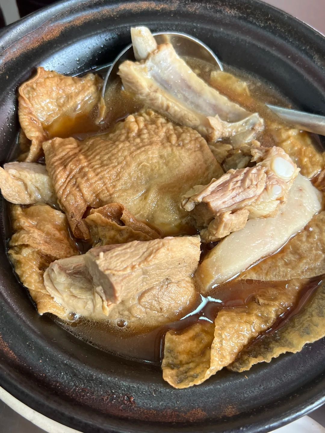 🍲 吉隆坡必比登推薦的肉骨茶是真的厲害！