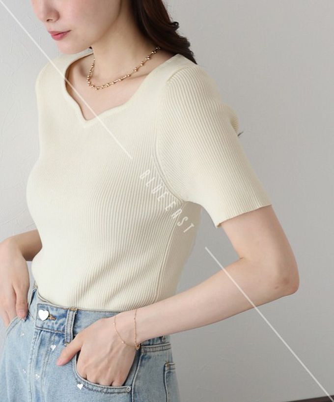 日本 BLUE EAST - 合身羅紋甜美桃心領短袖上衣-黑