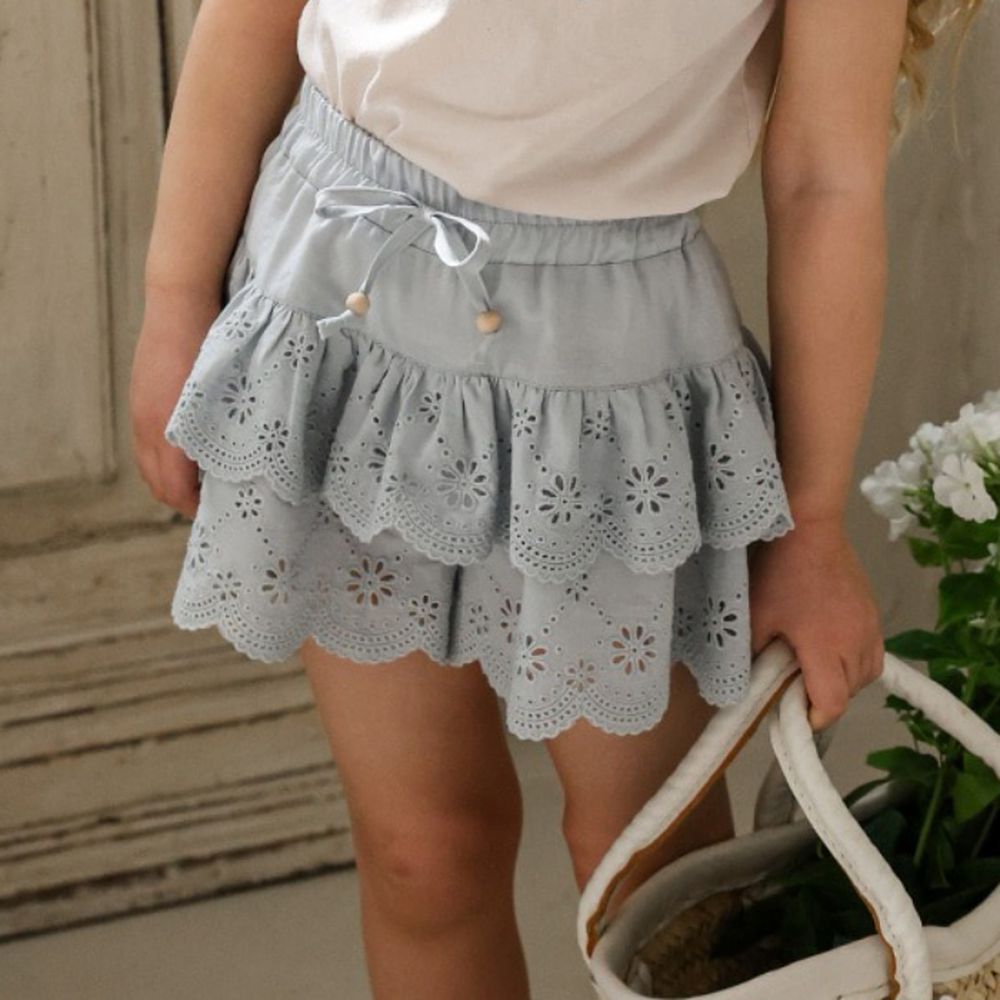 Puellaflo 鬆緊腰花形鏤空層次裙褲-淺灰藍