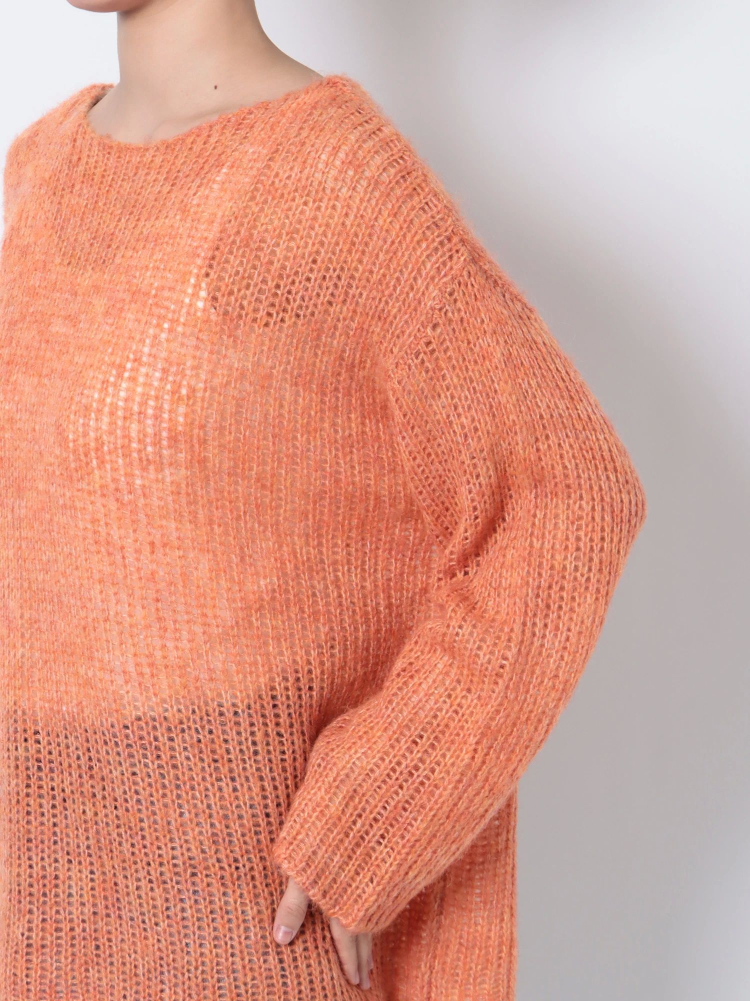 日本 Ungrid - 質感鉤針落肩針織上衣-淺灰 (F)