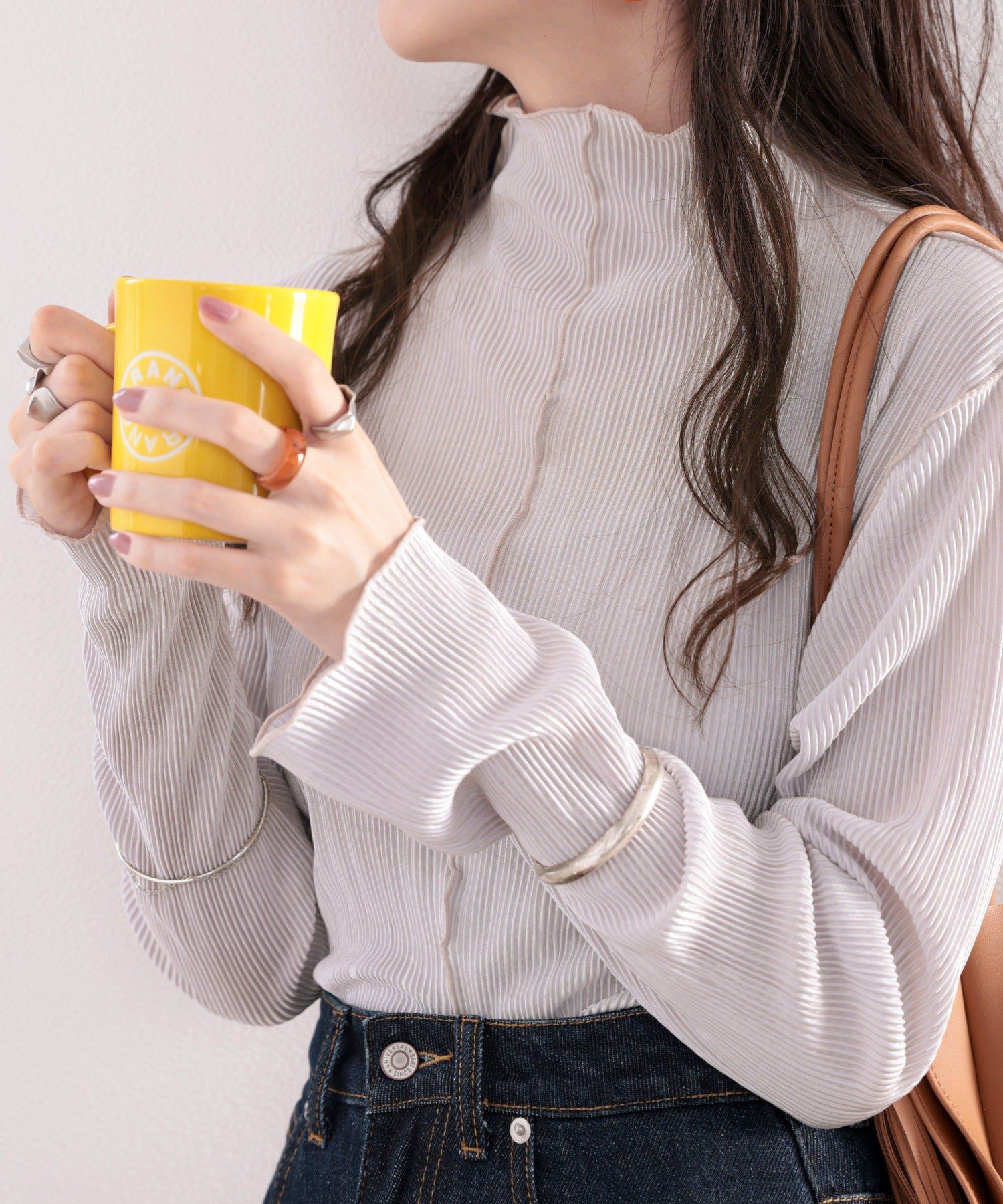 日本 Classical Elf - 光澤感木耳邊薄長袖上衣-酪梨綠