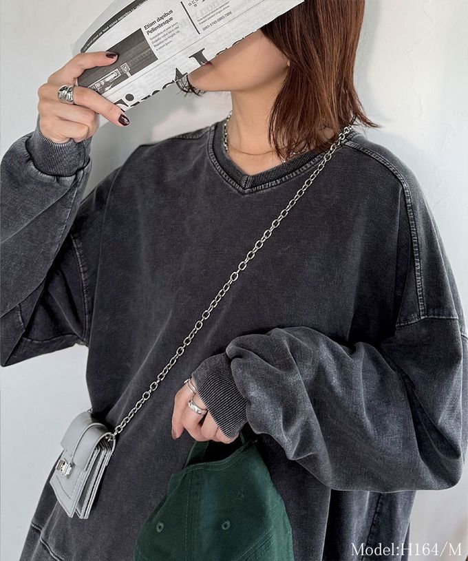 日本 Classical Elf - 俐落洗舊感V領寬版長袖T恤-煙燻藍