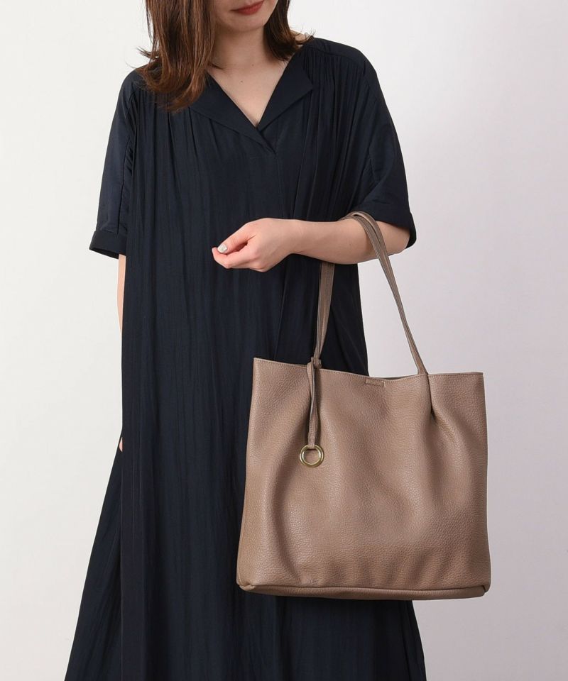 日本 COOCO - 簡約抓皺大容量肩背包-水藍 (37x33.5x10cm)