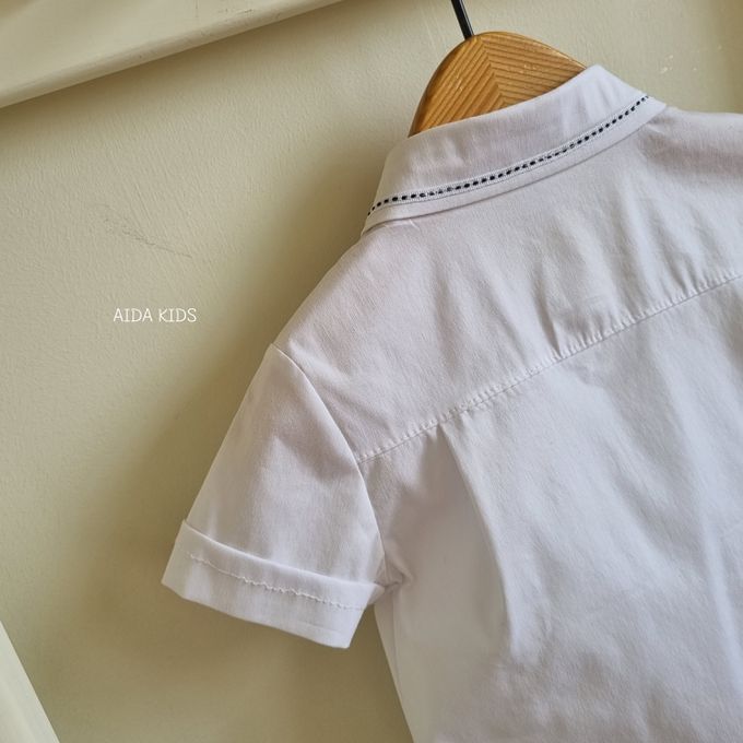 韓國 AIDA - 學院風領帶裝飾短袖襯衫-白