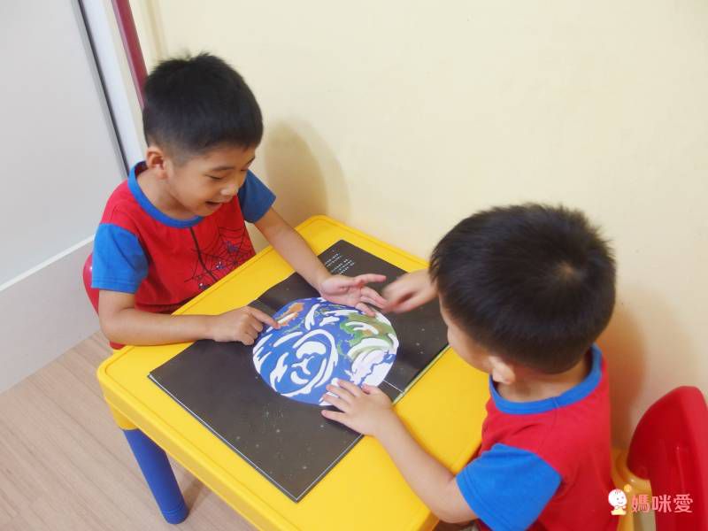 《不會游泳的獅子》學習克服內心的恐懼