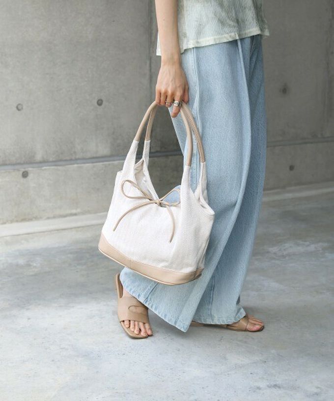 日本 Bab - 異素材成熟感蝴蝶結氣質手提包-白x焦糖棕