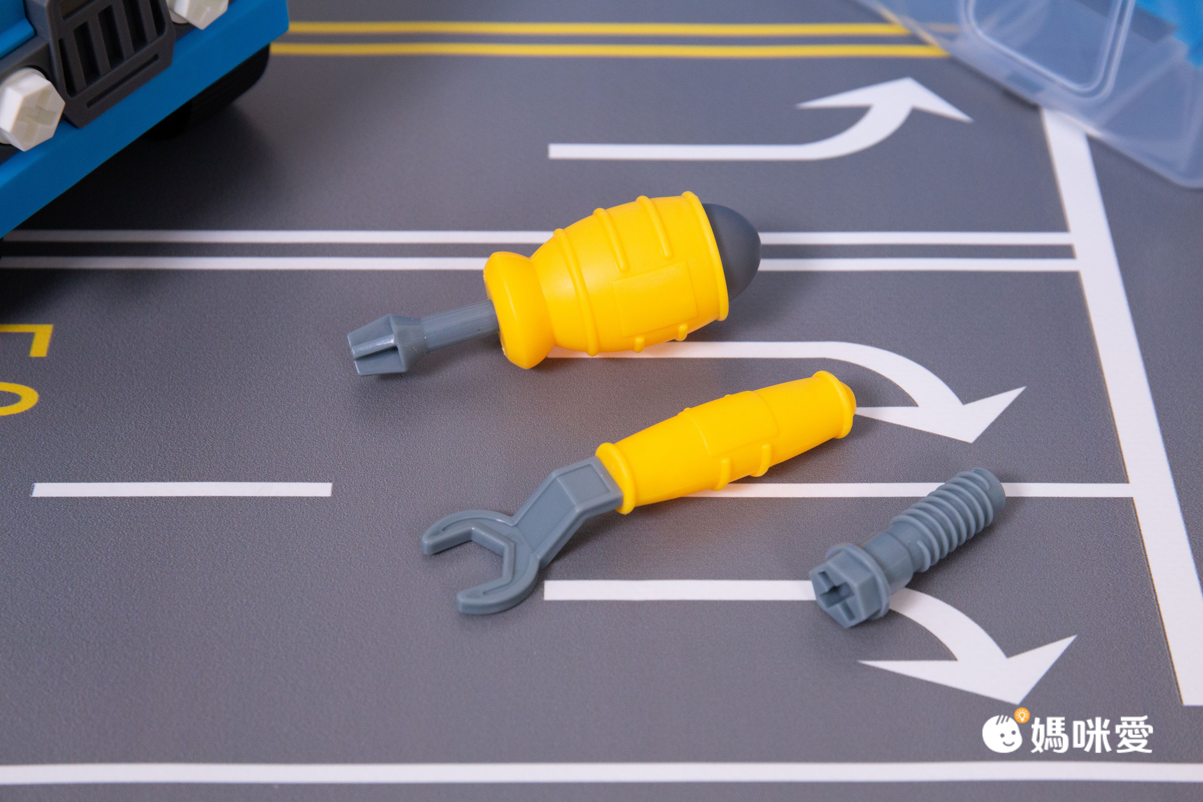 DIY組裝車車【小小家】手提貨櫃車家家酒Ｘ工程車