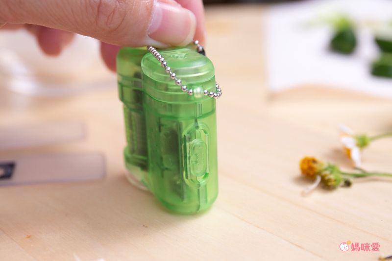 日本 Raymay - 攜帶式隨身顯微鏡-20倍率-粉