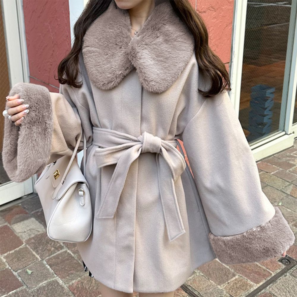 魅力喇叭袖貴氣大衣外套(毛領可拆)-灰粉 (F)