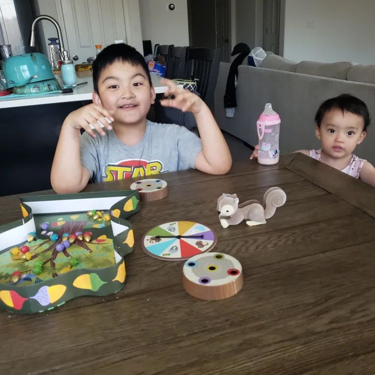 美國 Educational Insights - 小松鼠的橡果爭奪戰-(10週年紀念版)-3歲以上