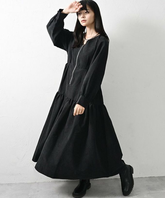 日本 ELENCARE DUE - V領拉鏈桃皮絨優美長袖洋裝-米杏