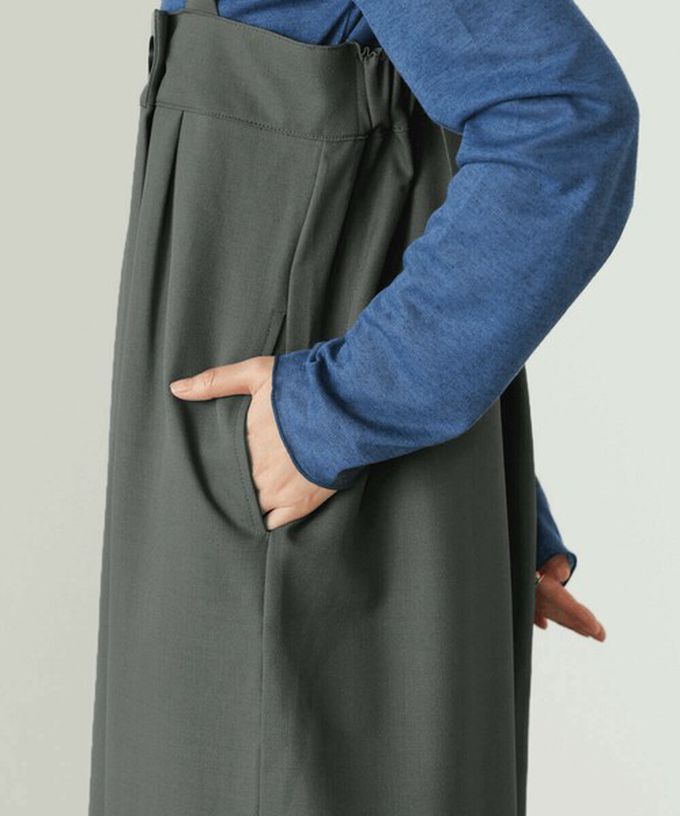 日本 Bab - 斜紋布優雅摺線工裝風吊帶裙-黑