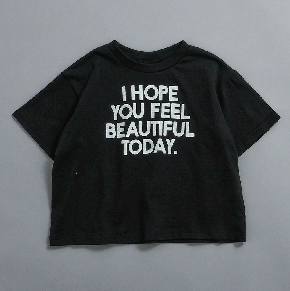 簡約帥氣logo短袖上衣-美麗日子-黑