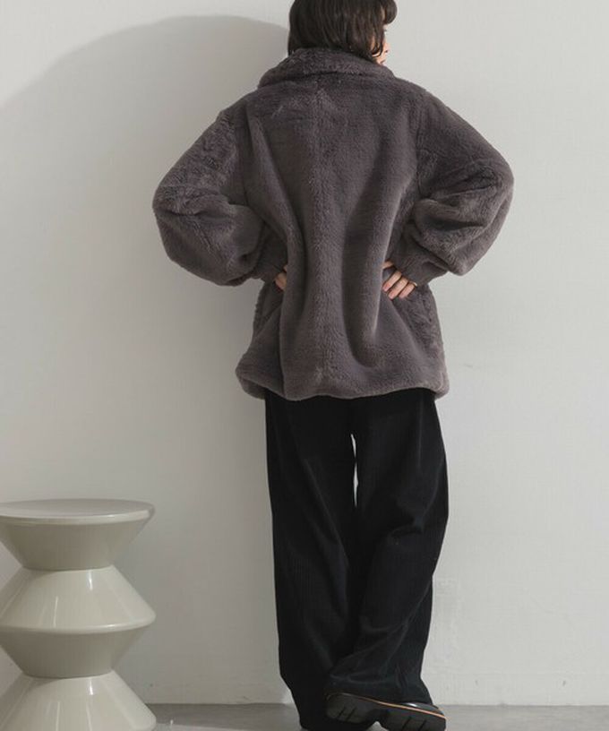 日本 ELENCARE DUE - 魅力金扣柔軟蓬鬆仿毛翻領大衣外套-摩卡棕