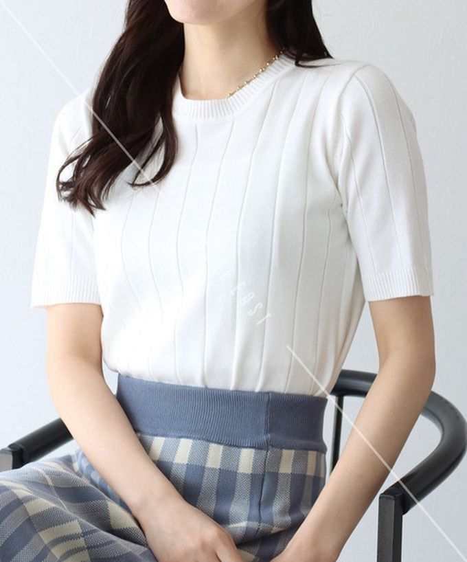 日本 BLUE EAST - 羅紋彈性薄針織五分袖上衣-簡約黑