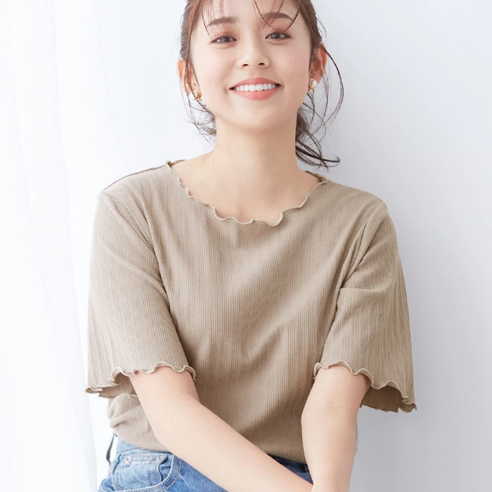 日本 BELLUNA - 舒適木耳邊直羅紋短袖上衣-深灰