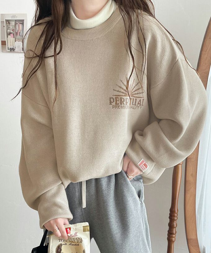 日本 Classical Elf - Java 4WAY印花厚磅針織上衣-左胸棕色LOGO-杏