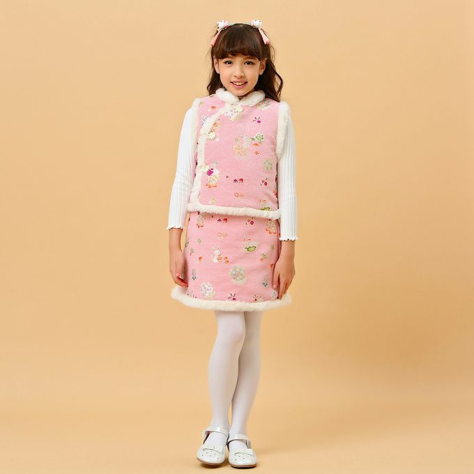 love, charlotte - 小兔子粉色提花絨鋪棉拜年洋裝套組-背心＋短裙兩件套裝搭配羊毛氈流蘇髮夾