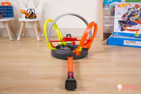 【美國 Hot Wheels 風火輪】❤ 獨家 $199 送攜帶收納盒 ❤ 買越多、送越多！