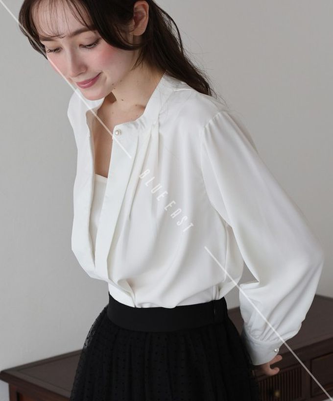 日本 BLUE EAST - 2way領知性整潔感打褶長袖上衣-珍珠袖扣-炭灰