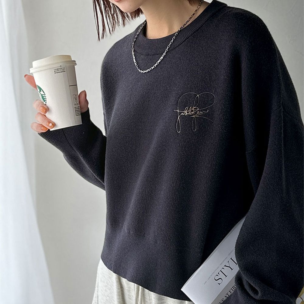 手寫風刺繡logo復古柔美針織上衣-海軍藍