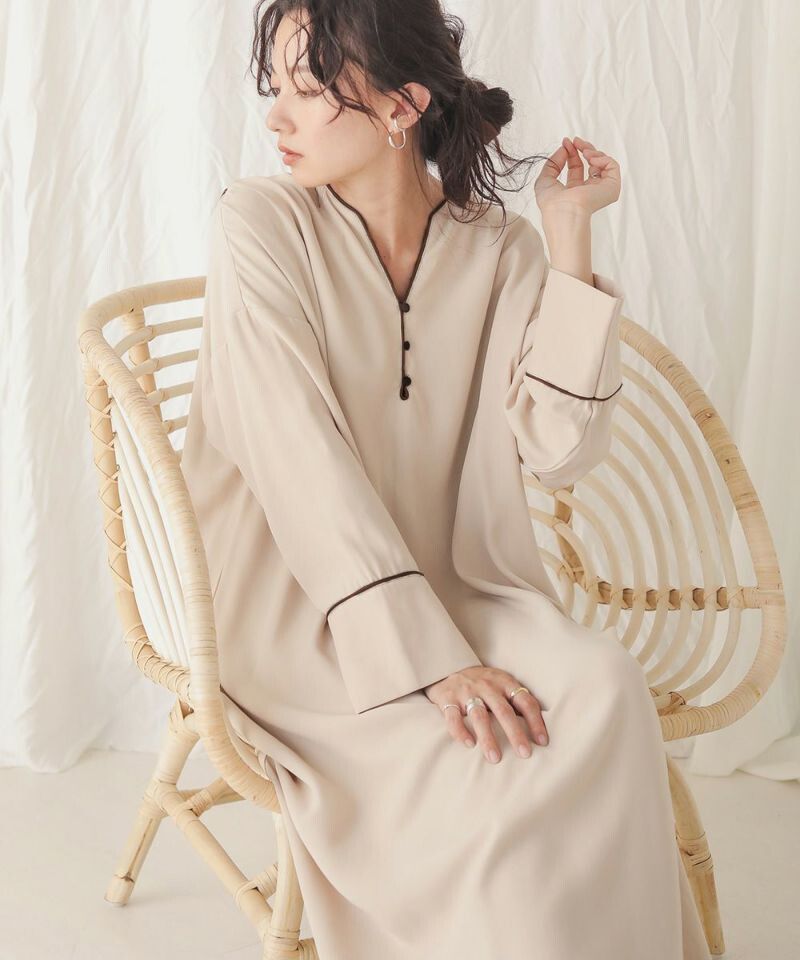 日本 Bou Jeloud - 小V領修身雪紡長袖洋裝-素面杏