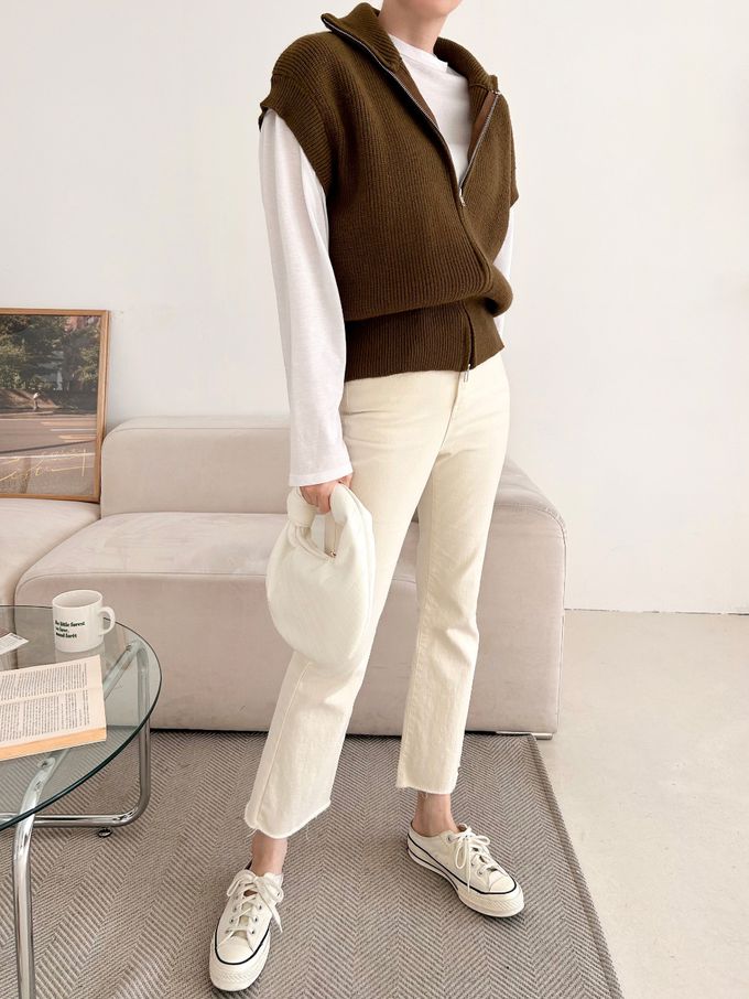 韓國女裝連線 - 簡約針織拉鍊立/翻領搭配背心-米白 (FREE)