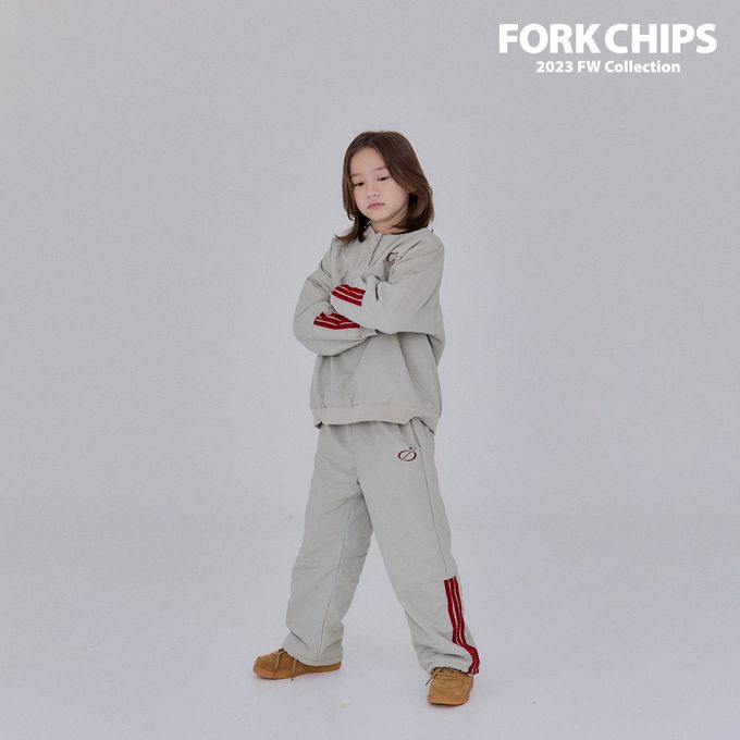 韓國 FORK CHIPS - 鬆緊腰穿越星星防風休閒長褲-灰卡其