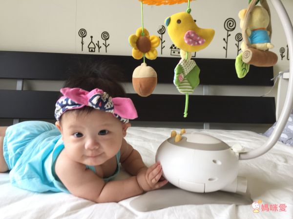 日本 Combi - Kuma 哭聲感應安撫音樂鈴-0個月起