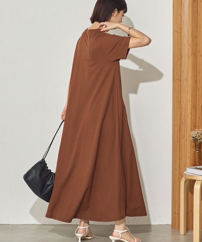 日本 Sans Souci 34+ - 接觸涼感 嫘縈傘擺素色短袖洋裝-淺灰棕