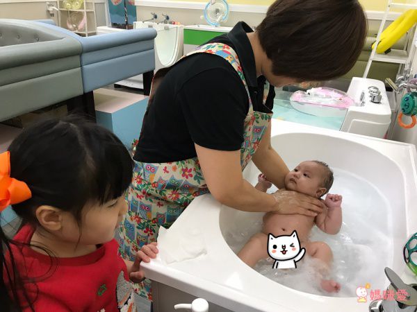 【Baby Salon 樂游館】一對一嬰兒游泳、寶寶按摩 SPA
