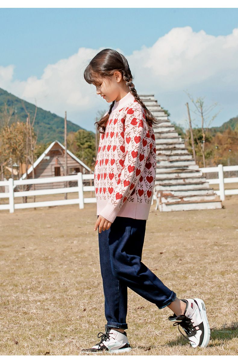 百搭秋冬針織毛衣-滿版愛心-咖啡色