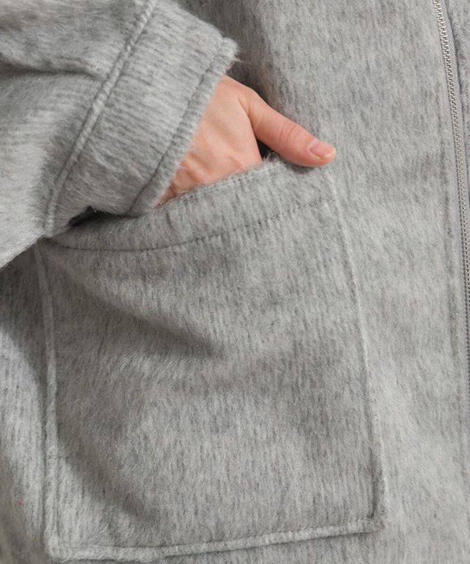 日本 ELENCARE DUE - 毛海感寬版雙拉鏈大口袋保暖外套-黑格紋