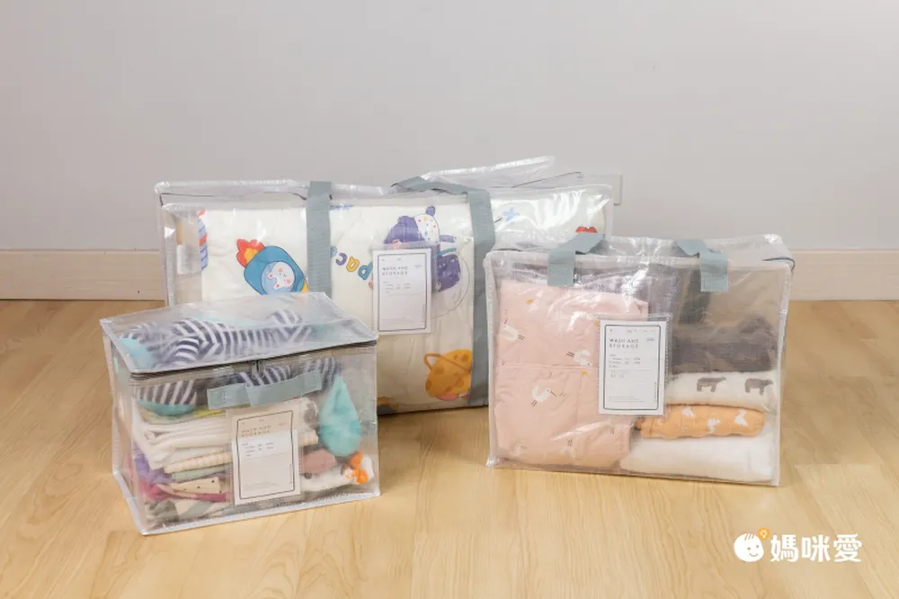 日本代購 - [日本主婦推薦] 半透明多功能衣物收納袋(可肩背/手提) 3入組-淺灰 (L(47x20x36cm))