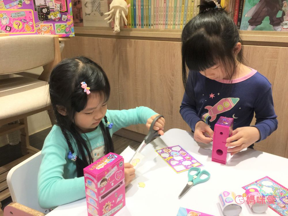 甜甜價入手 ✿ 噴畫藝術家、韓國時尚造型組、迷你繽紛貼紙機