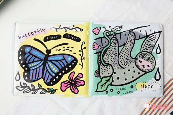 Colour Me: Who's in the Water? 是誰住在海水裡 (變色洗澡書)