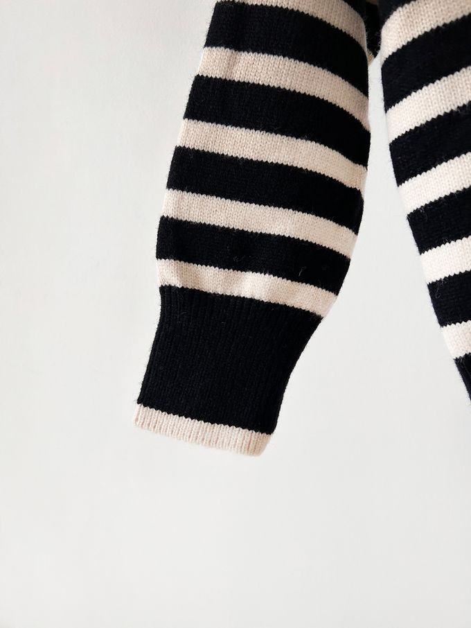 韓國女裝連線 - 經典條紋連帽長袖針織上衣-黑底 (FREE)