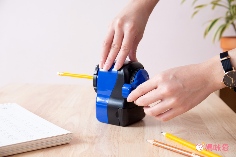 日本文具 KUTSUWA - [獲設計獎] 小企鵝 多角度削鉛筆機-藍