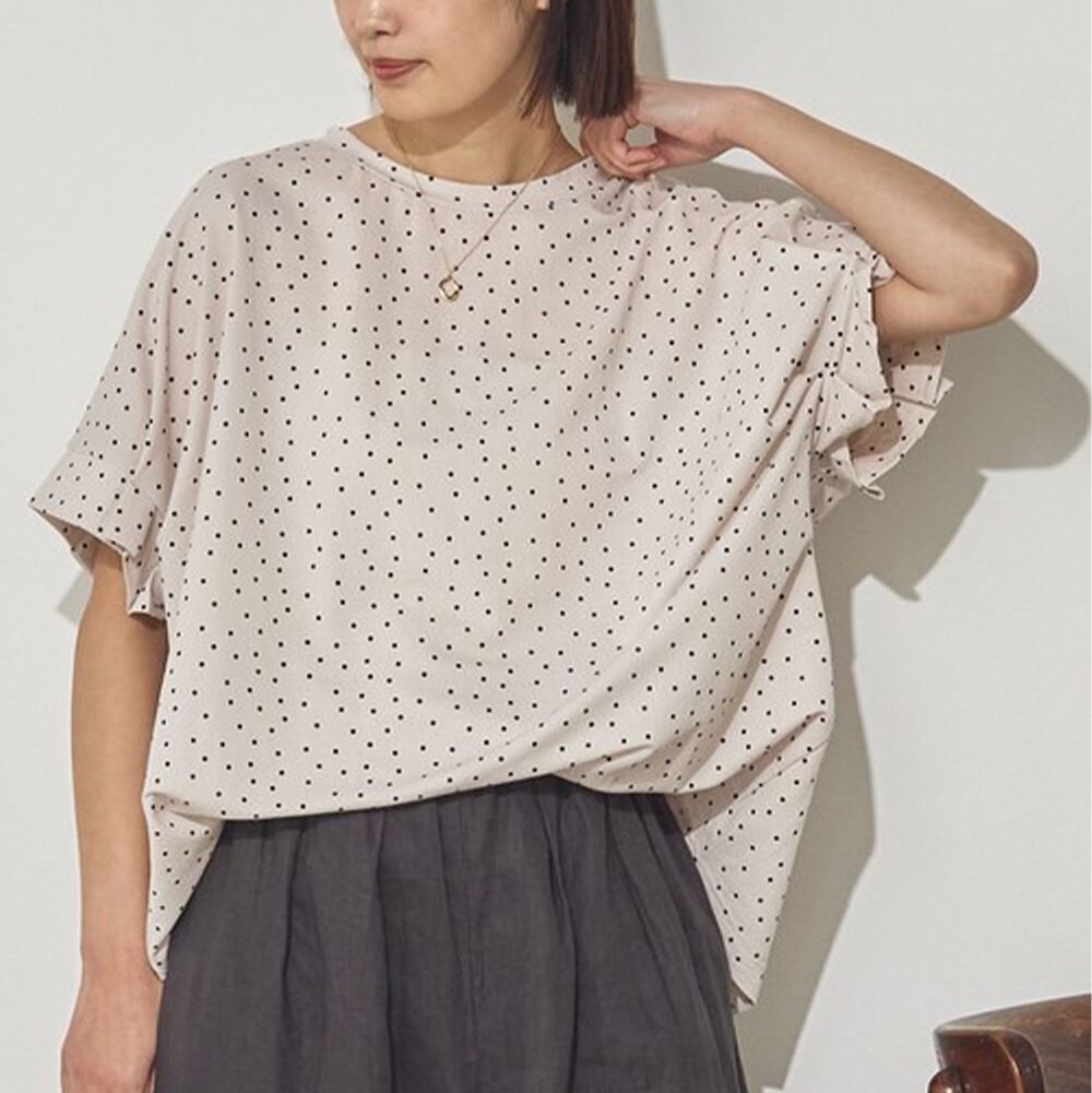 接觸涼感 寬鬆打摺短袖上衣-圓點-米杏