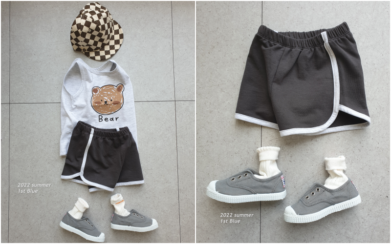 韓國 First Blue - 鬆緊腰白線條運動小短褲-黑