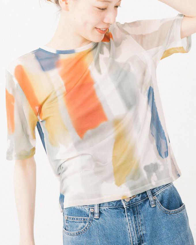 日本 gleam - 水彩暈染風透膚薄紗短袖上衣-深藍系