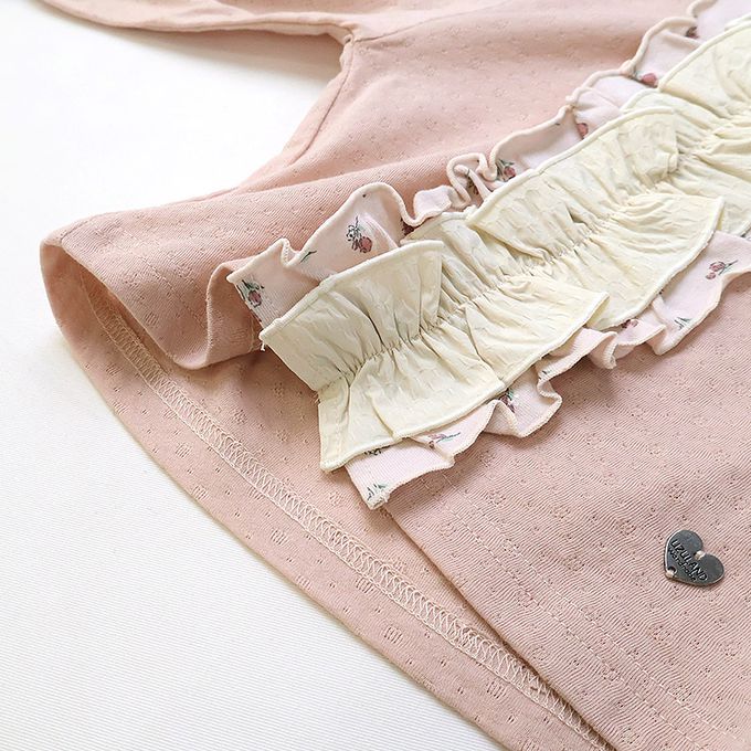 日本 ZOOLAND - 胸前層次摺邊圓領長袖上衣-緹花紋理-粉紅