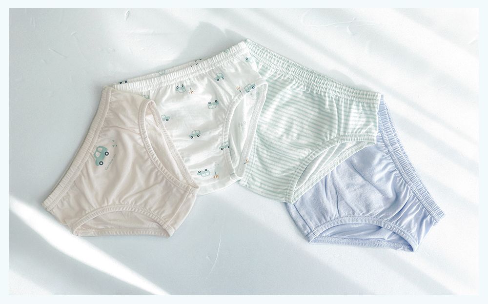 (4入組)男寶無螢光輕柔棉三角褲-條紋X車車