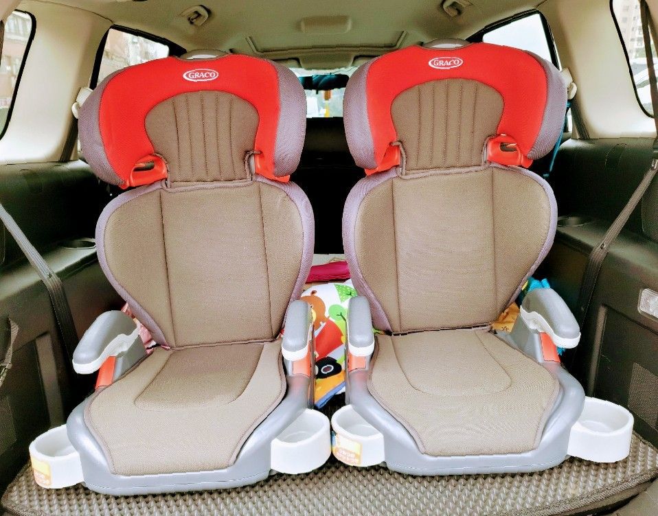 GRACO 幼兒成長型輔助汽車安全座椅，8成新售2000/個