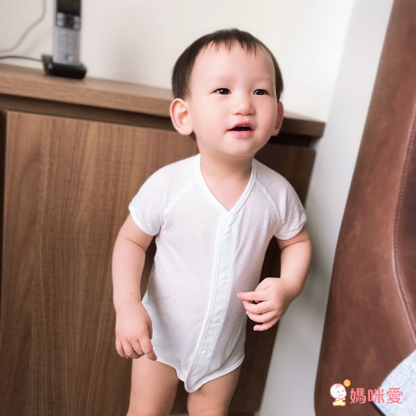 akachan honpo - 短袖前開式網眼包屁衣-粉紅色