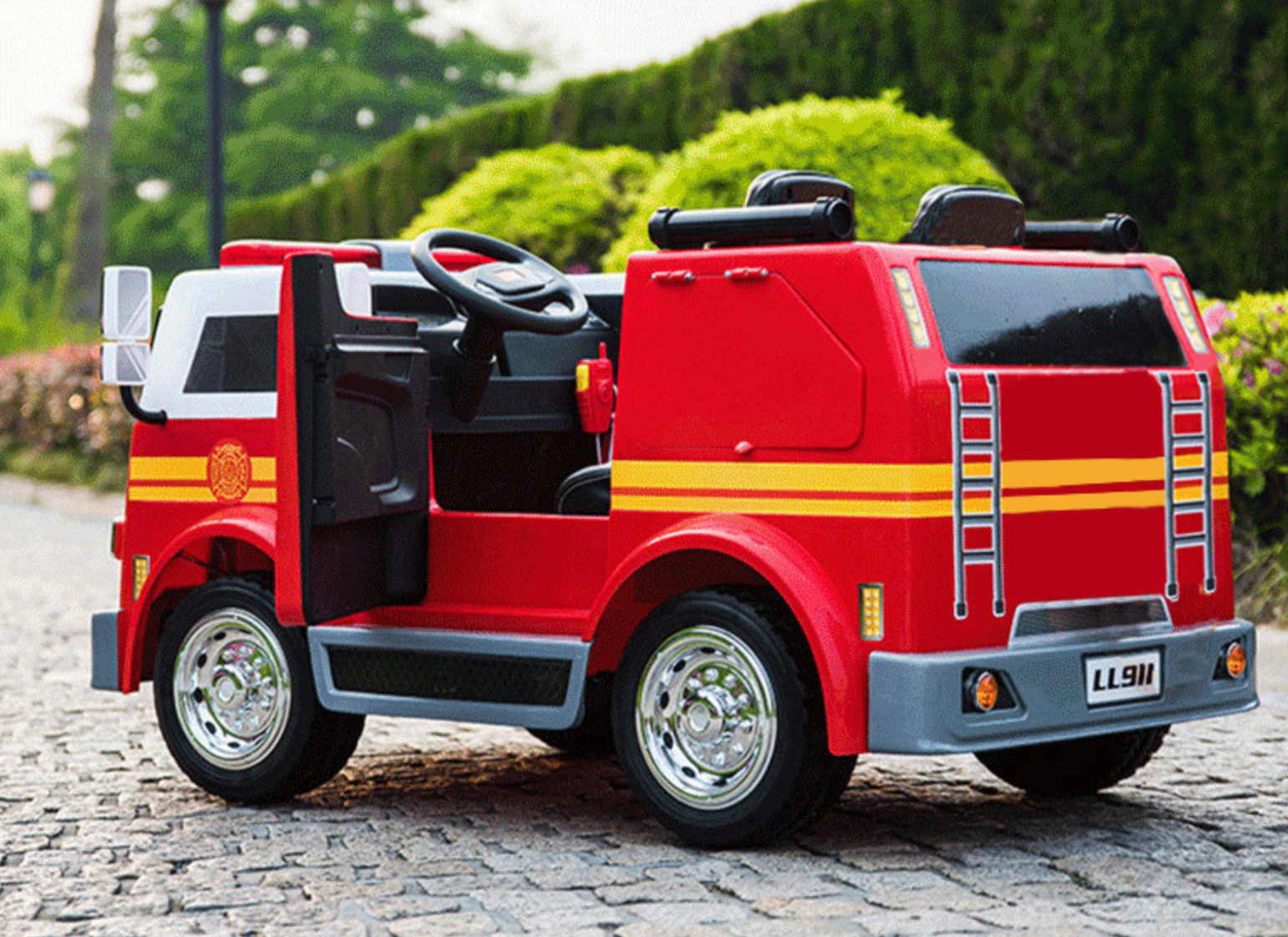 聰明媽咪兒童超跑 - 消防車造型 雙人座 雙驅兒童電動車-紅色