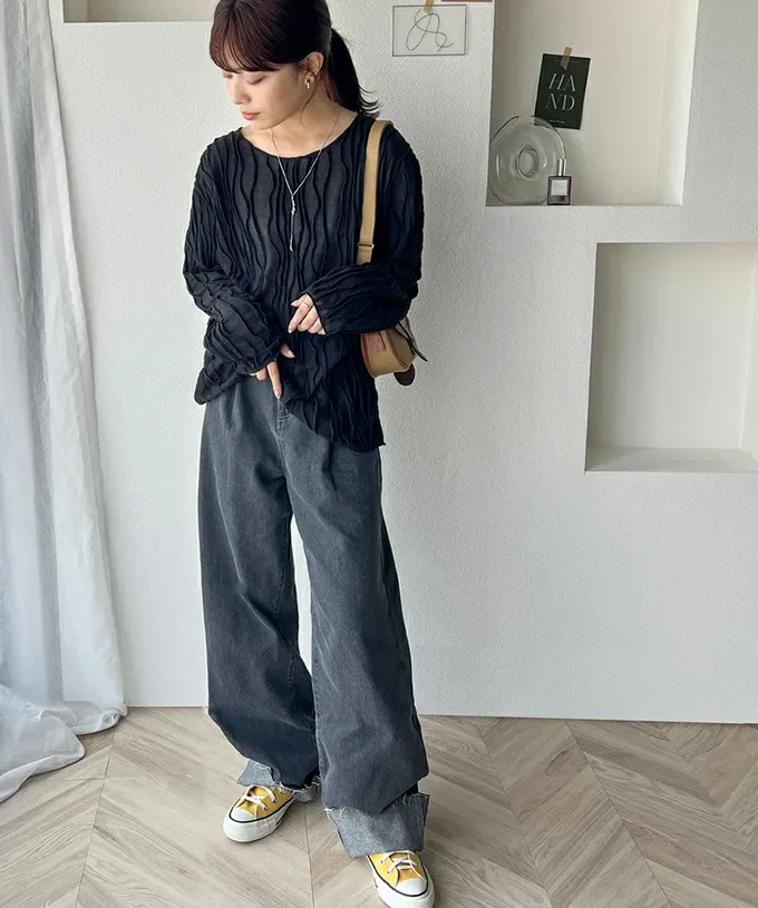 日本 Classical Elf - 圓領波紋透感長袖上衣-象牙白