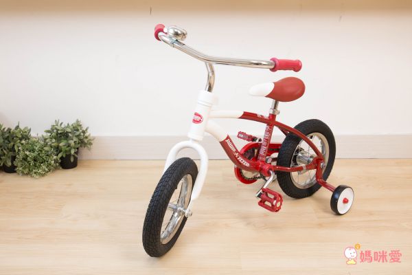 美國百年品牌 RADIO FLYER ❤ 兒童界的法拉利之稱超夯品牌！