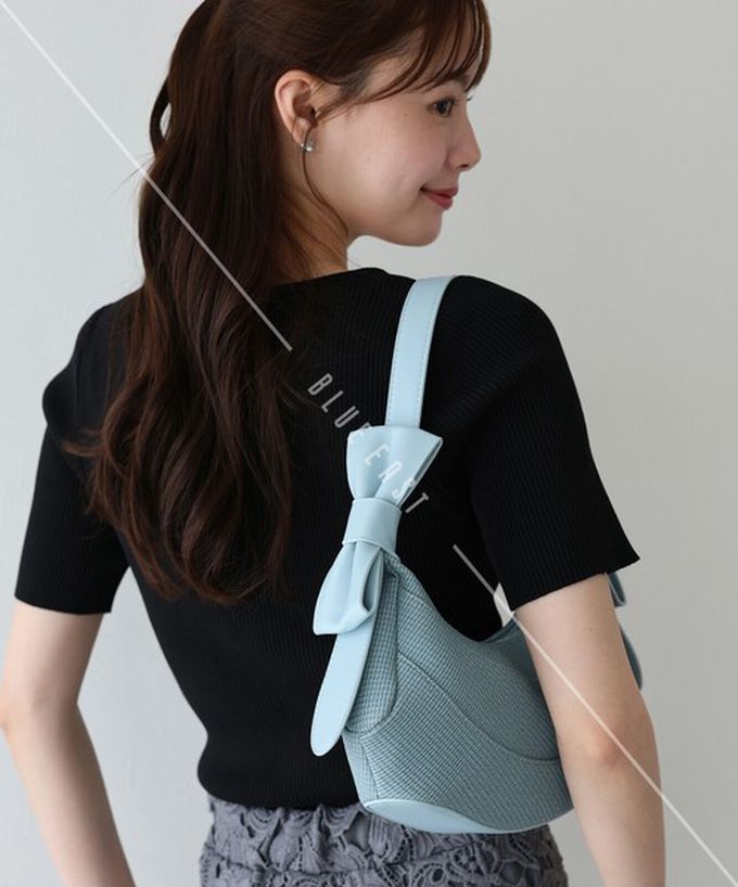 日本 BLUE EAST - 可愛雙蝴蝶結時尚紋理肩背小包-淺杏