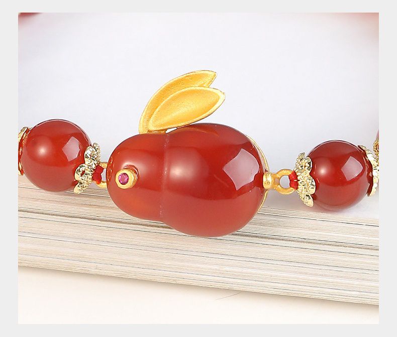 8mm天然和田玉玉兔手鍊-彈力繩款 (13-18cm)